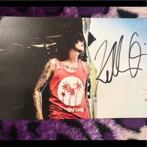 REAL SIGNED Kellin Quinn photograph